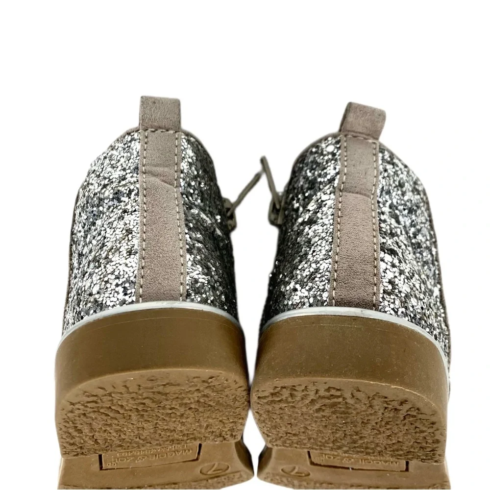 Maggie & Zoe Gray Faux Suede/ Silver Sparkle Ankle Boots Size 7